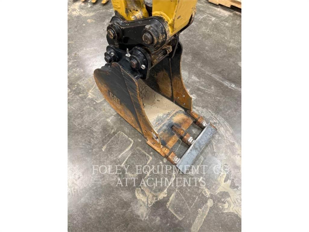 CAT BK303P16 Excavatoare pe șenile
