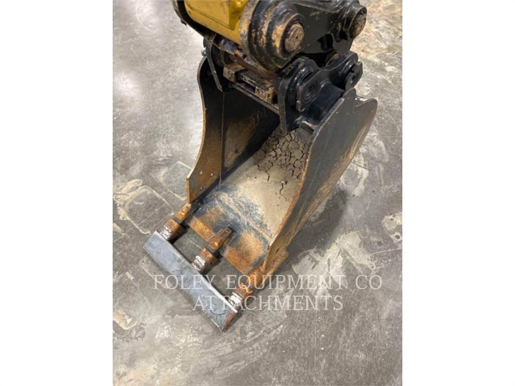CAT BK303P16 Excavatoare pe șenile
