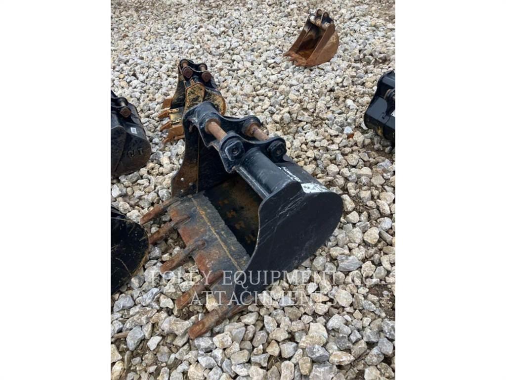 CAT BK303P32 Excavatoare pe șenile
