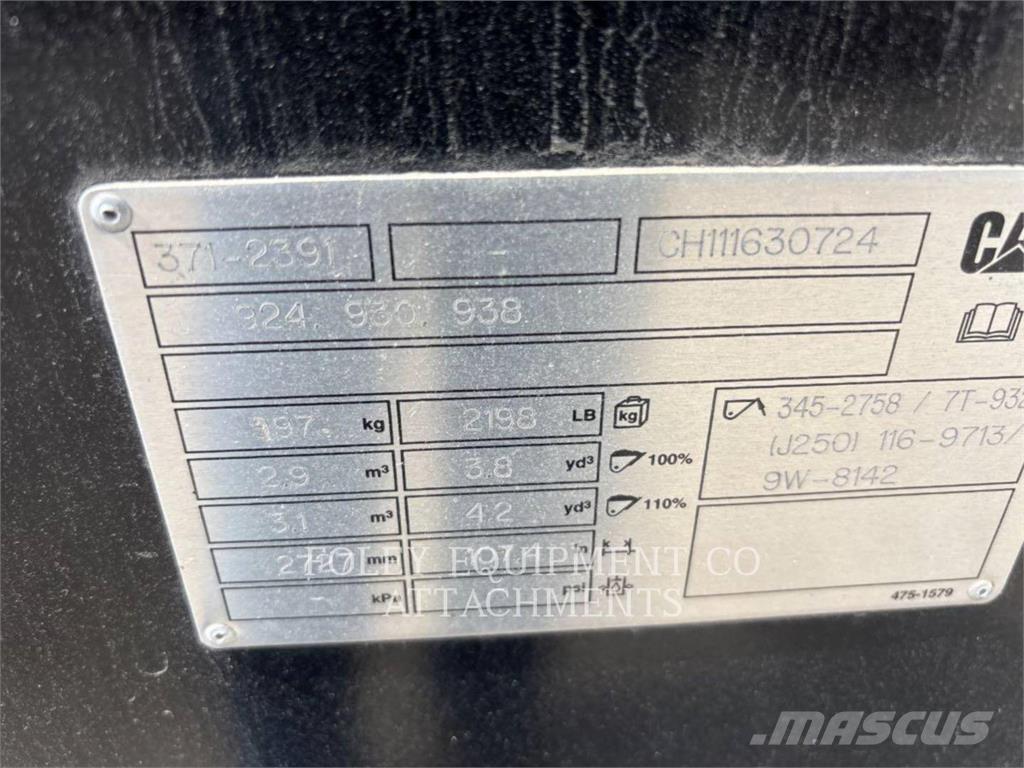 CAT BK38V38GP Incarcator pe pneuri