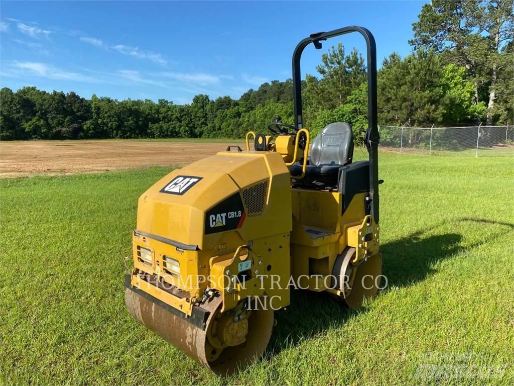 CAT CB 1.8 Cilindri compactori dubli