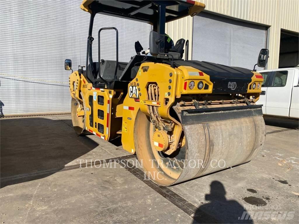 CAT CB 10 Cilindri compactori dubli