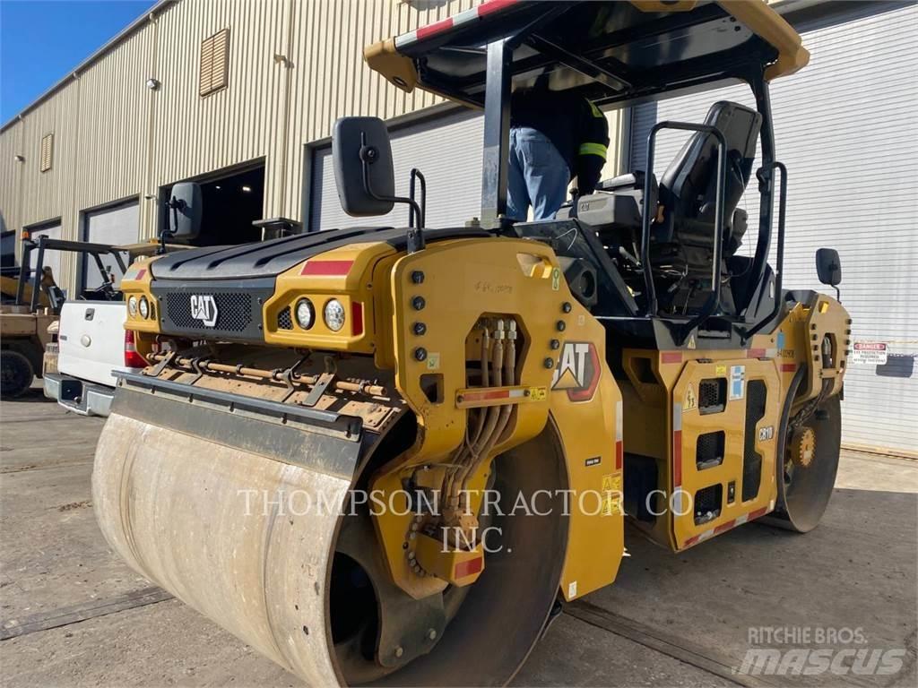 CAT CB 10 Cilindri compactori dubli