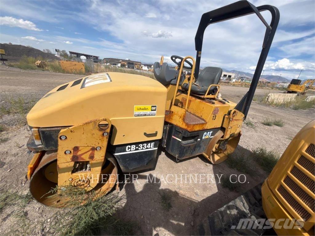CAT CB-334E Cilindri compactori micsti