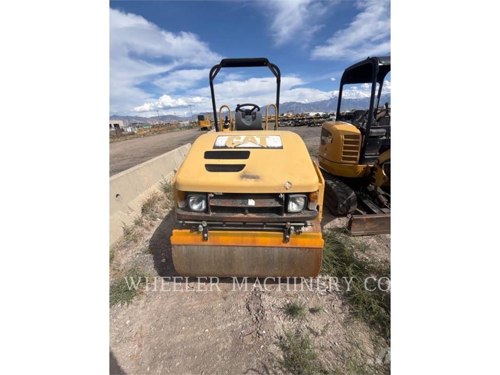 CAT CB-334E Cilindri compactori micsti