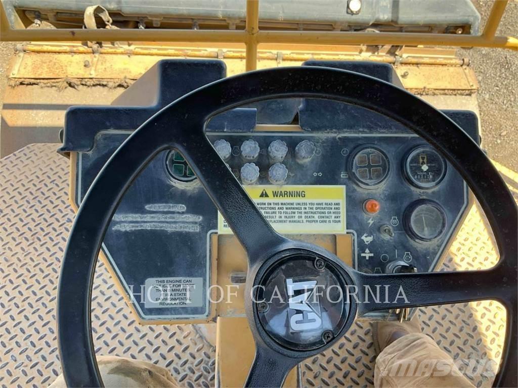 CAT CB-634C Cilindri compactori dubli