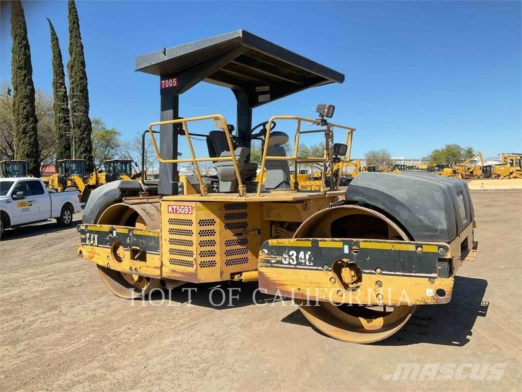 CAT CB-634D Cilindri compactori dubli