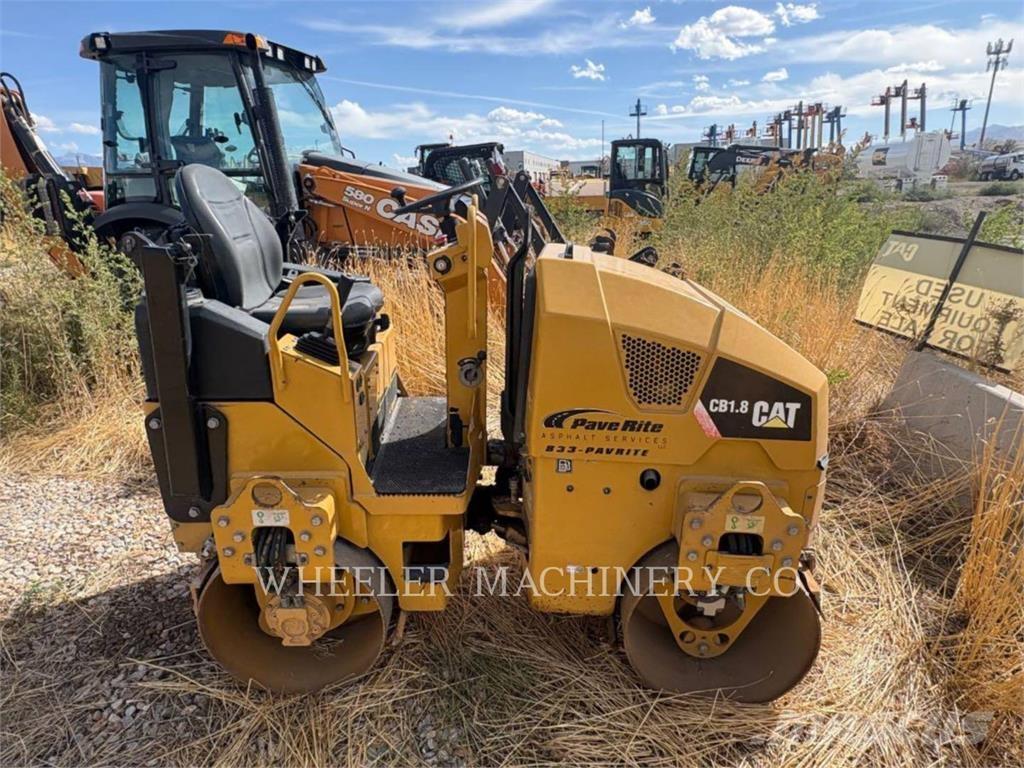 CAT CB1.8 Buldoexcavatoare