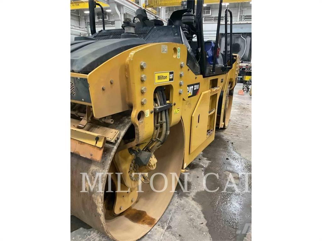 CAT CB10 Compactoare sol