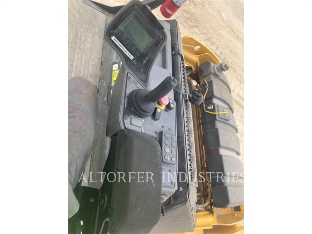 CAT CB10 Cilindri compactori dubli