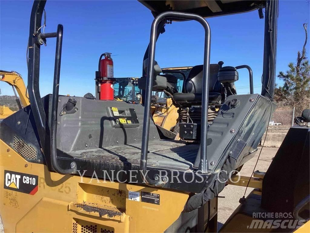 CAT CB10 Compactoare sol