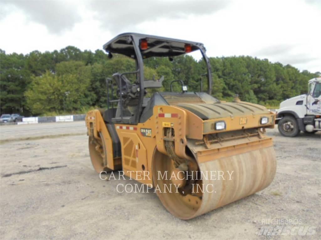 CAT CB10 Compactoare sol