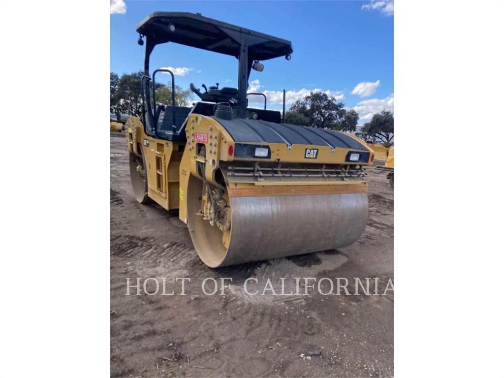 CAT CB13 Cilindri compactori dubli