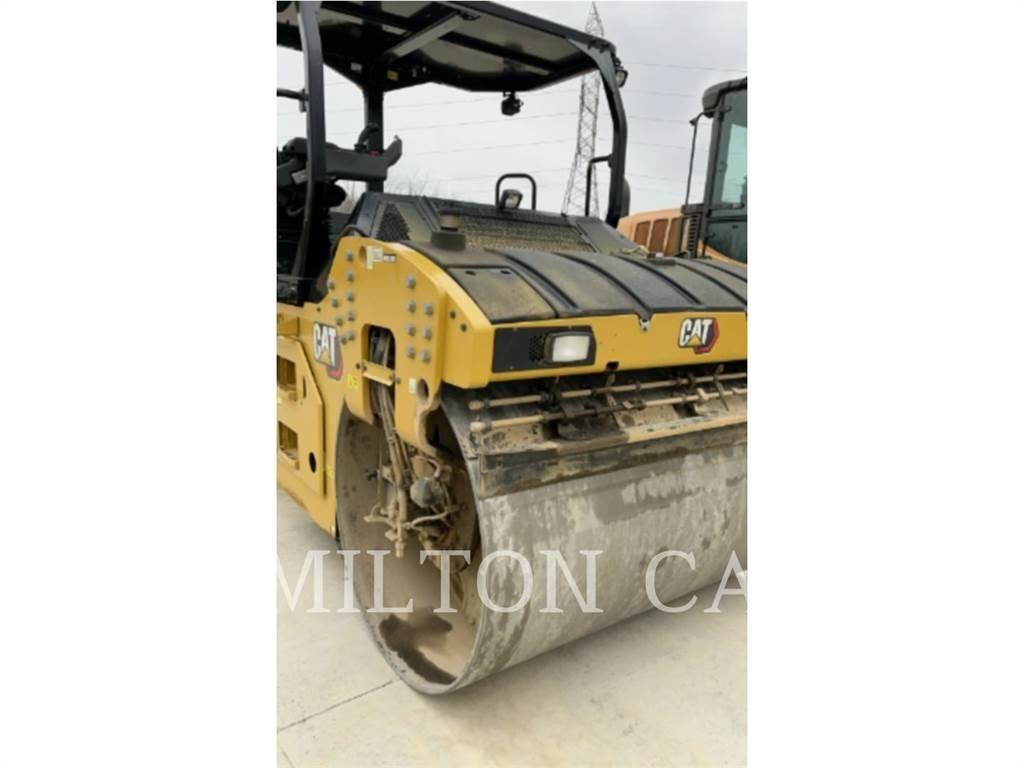 CAT CB13 Cilindri compactori dubli