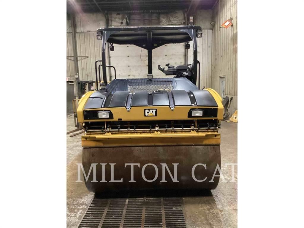 CAT CB13 Compactoare sol