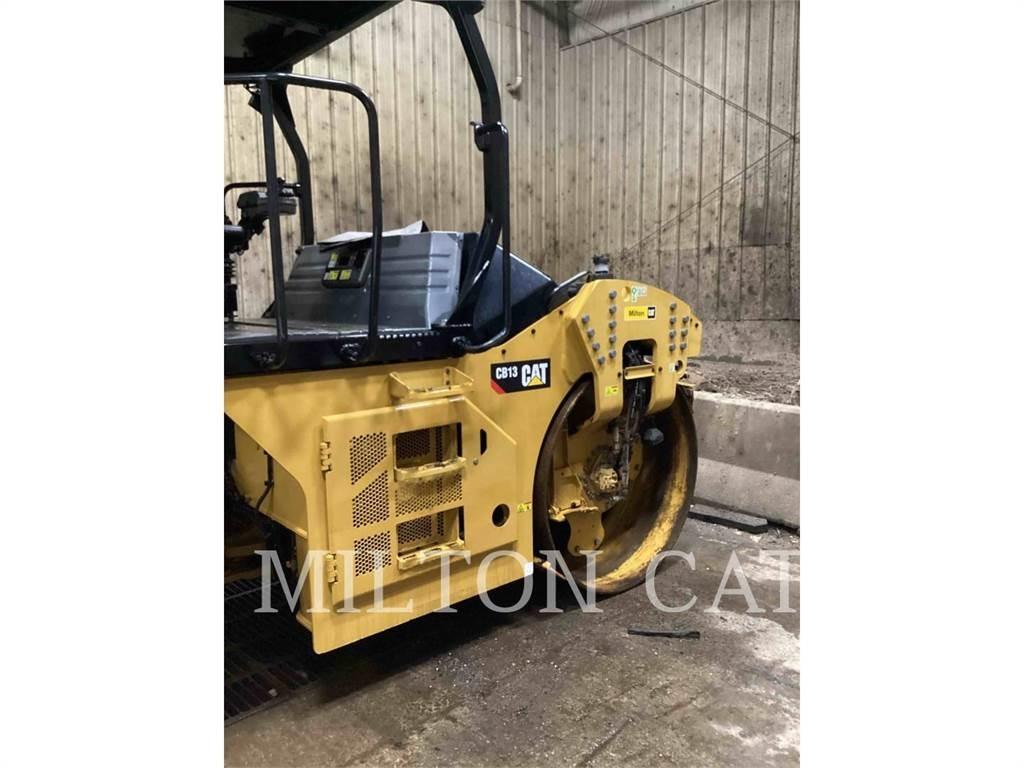 CAT CB13 Cilindri compactori dubli