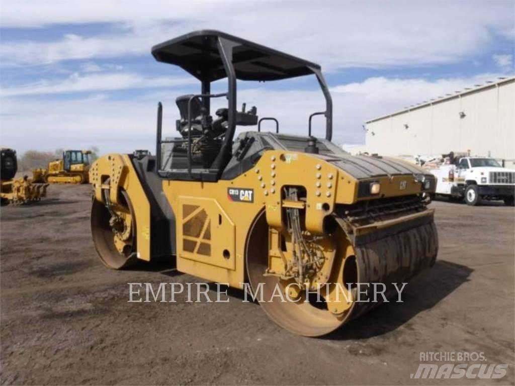 CAT CB13 Cilindri compactori dubli