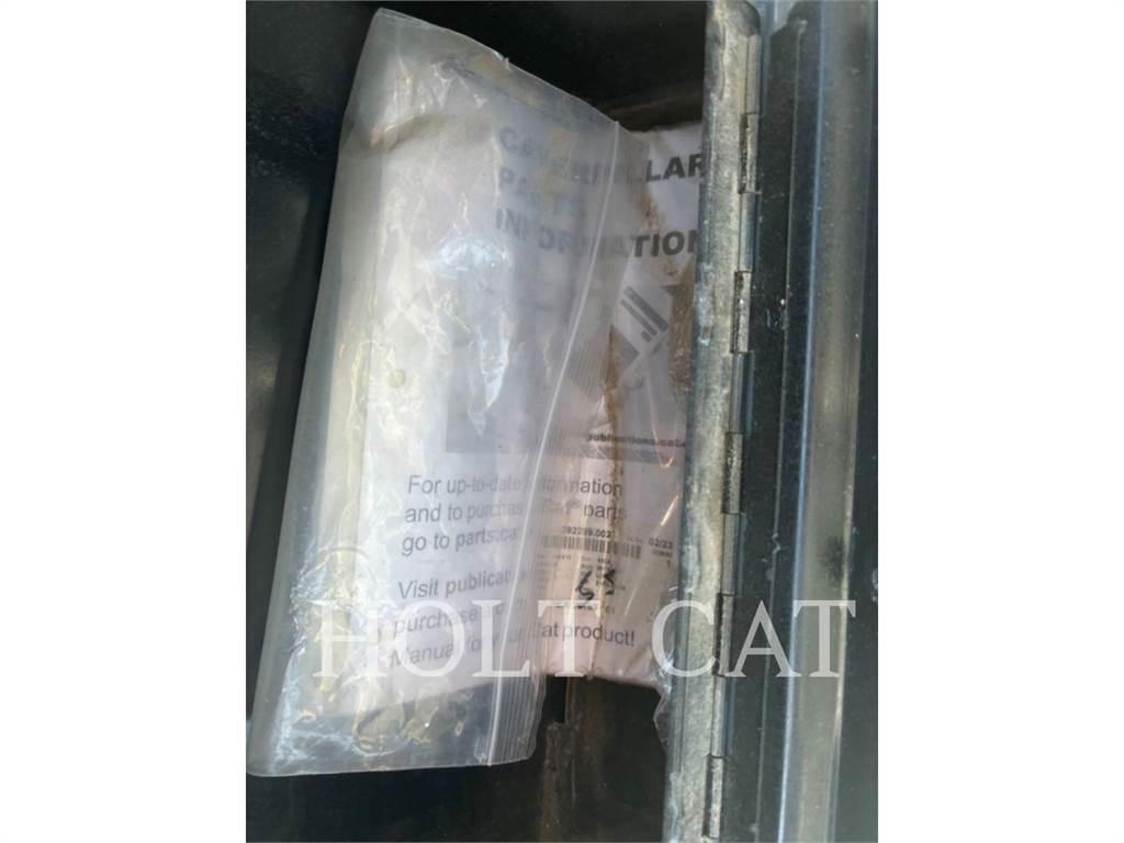 CAT CB13 Compactoare monocilindrice