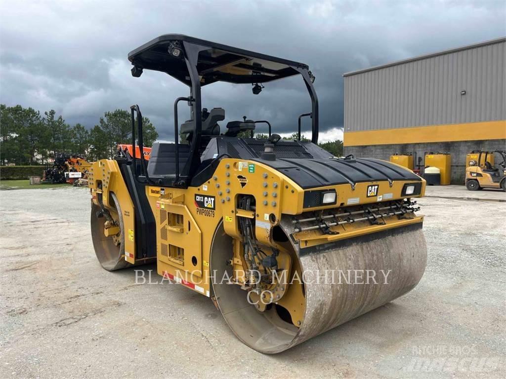CAT CB13 Cilindri compactori dubli