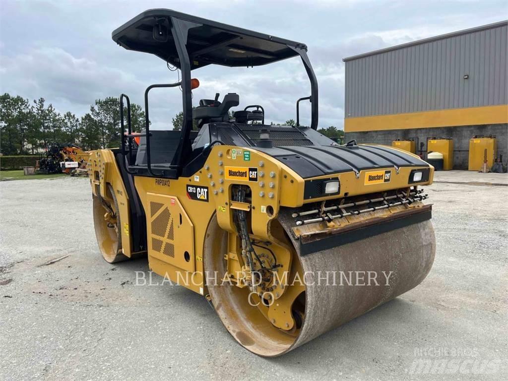 CAT CB13 Cilindri compactori dubli