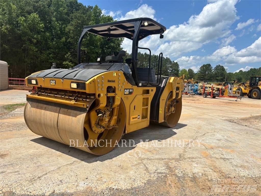 CAT CB13 Cilindri compactori dubli