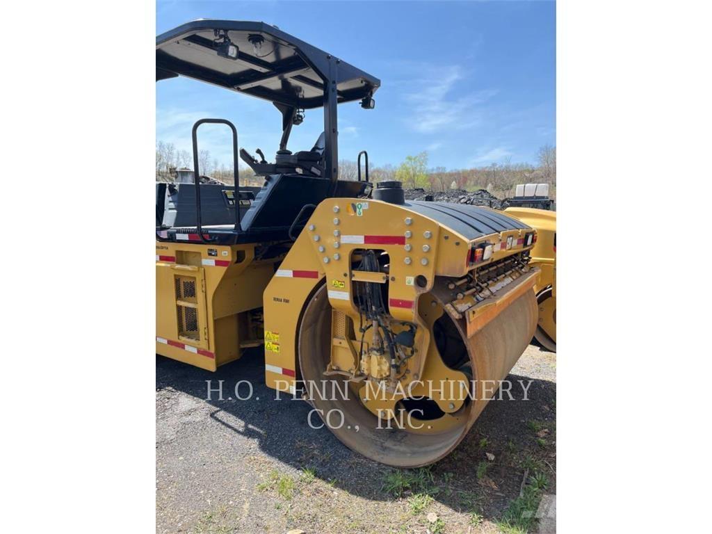 CAT CB13 Cilindri compactori dubli