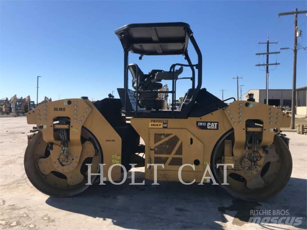 CAT CB13 Compactoare monocilindrice