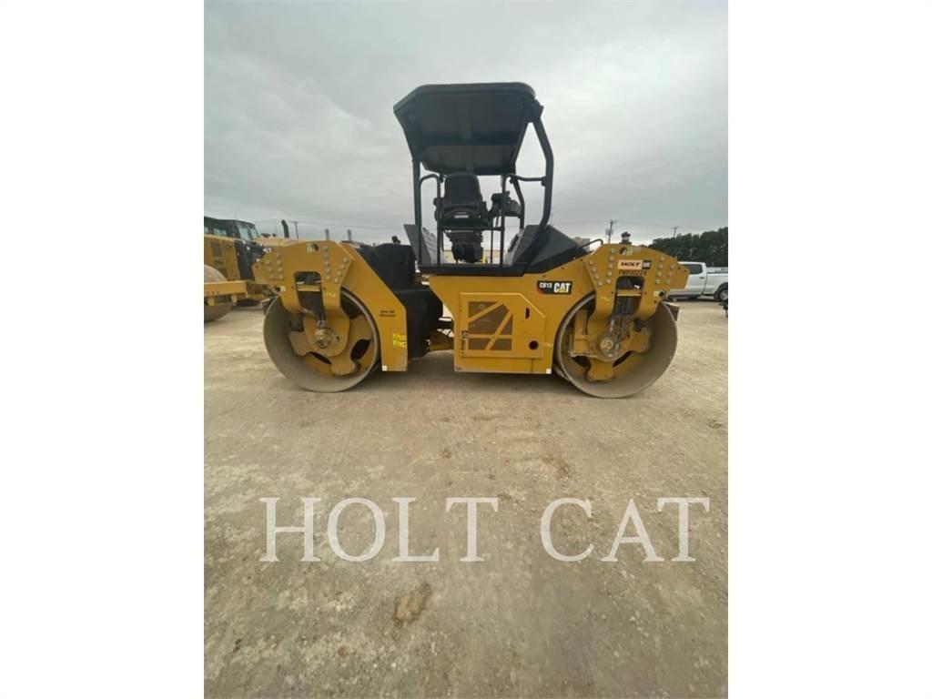 CAT CB13 Compactoare monocilindrice
