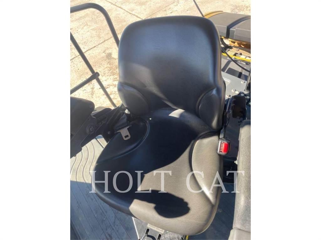 CAT CB13 Compactoare monocilindrice