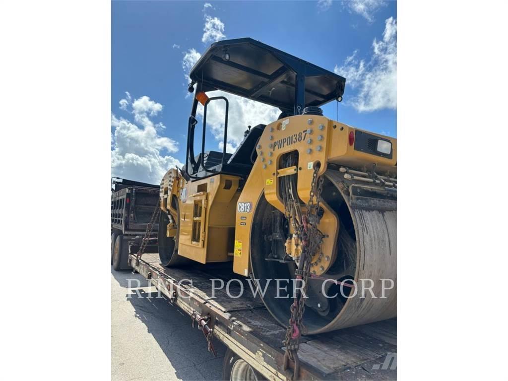 CAT CB13 OSC Cilindri compactori dubli