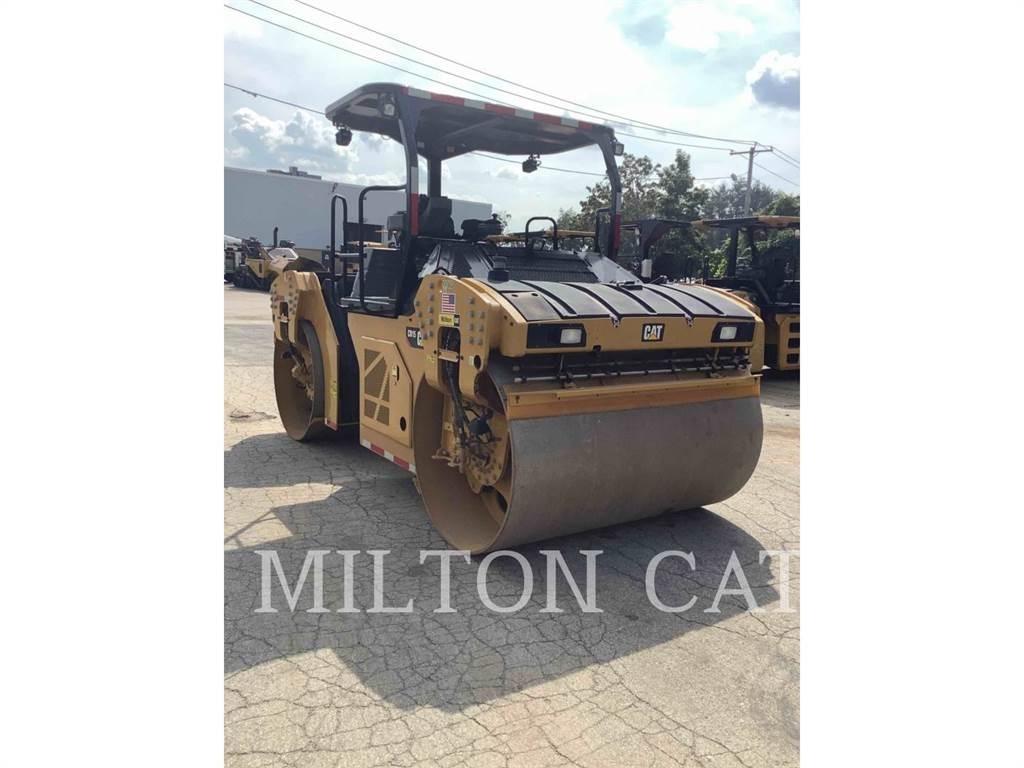 CAT CB15 Cilindri compactori dubli