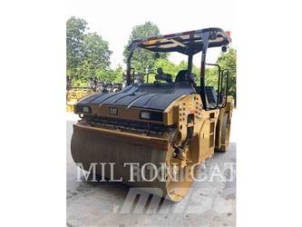 CAT CB15 Cilindri compactori dubli