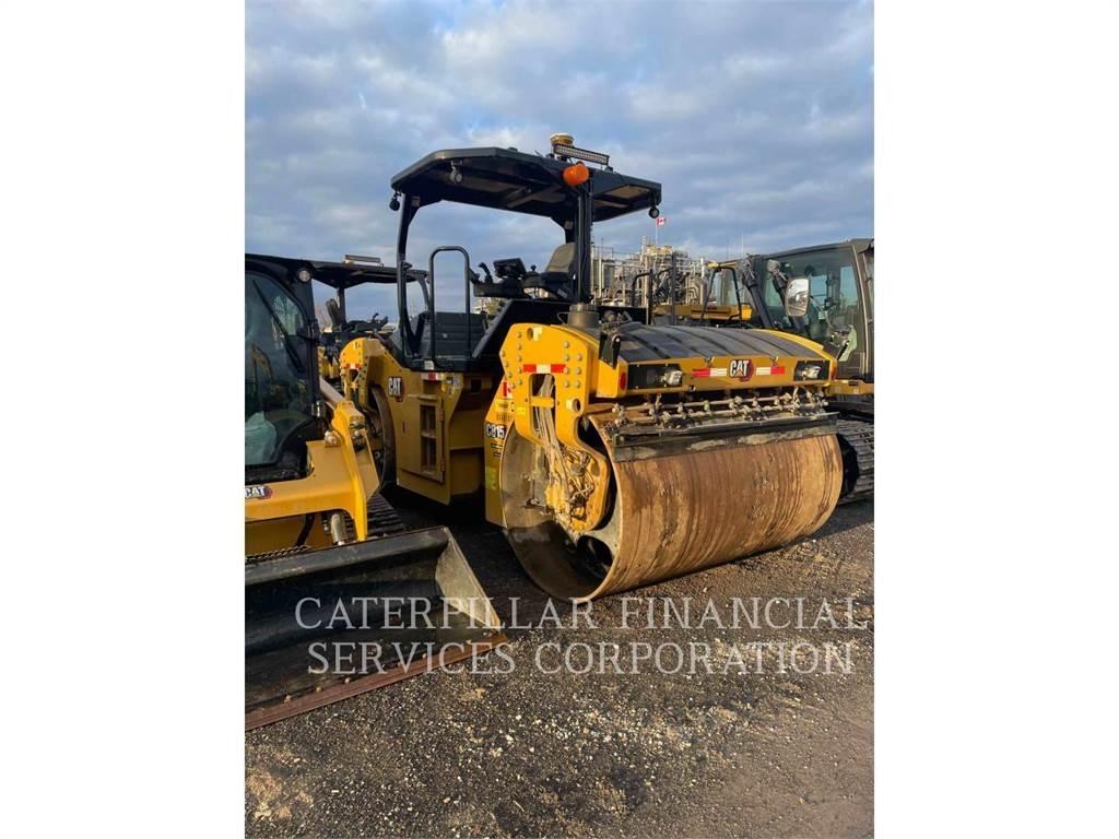 CAT CB15 Cilindri compactori dubli