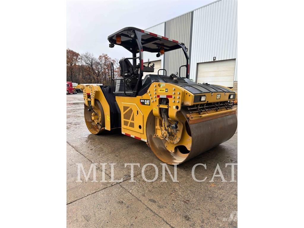 CAT CB15 Compactoare sol