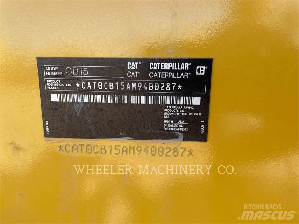 CAT CB15 Cilindri compactori dubli