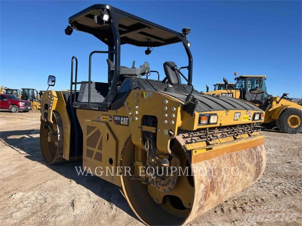 CAT CB15 Compactoare sol
