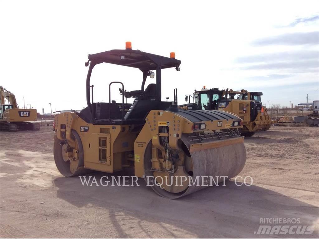 CAT CB16 Compactoare sol