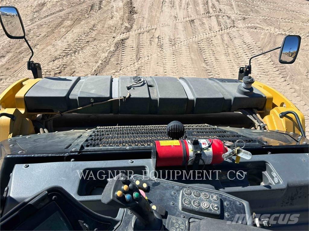 CAT CB16 Pavatoare asfalt