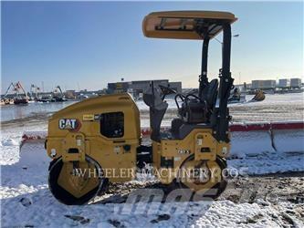 CAT CB2.5 Cilindri compactori dubli