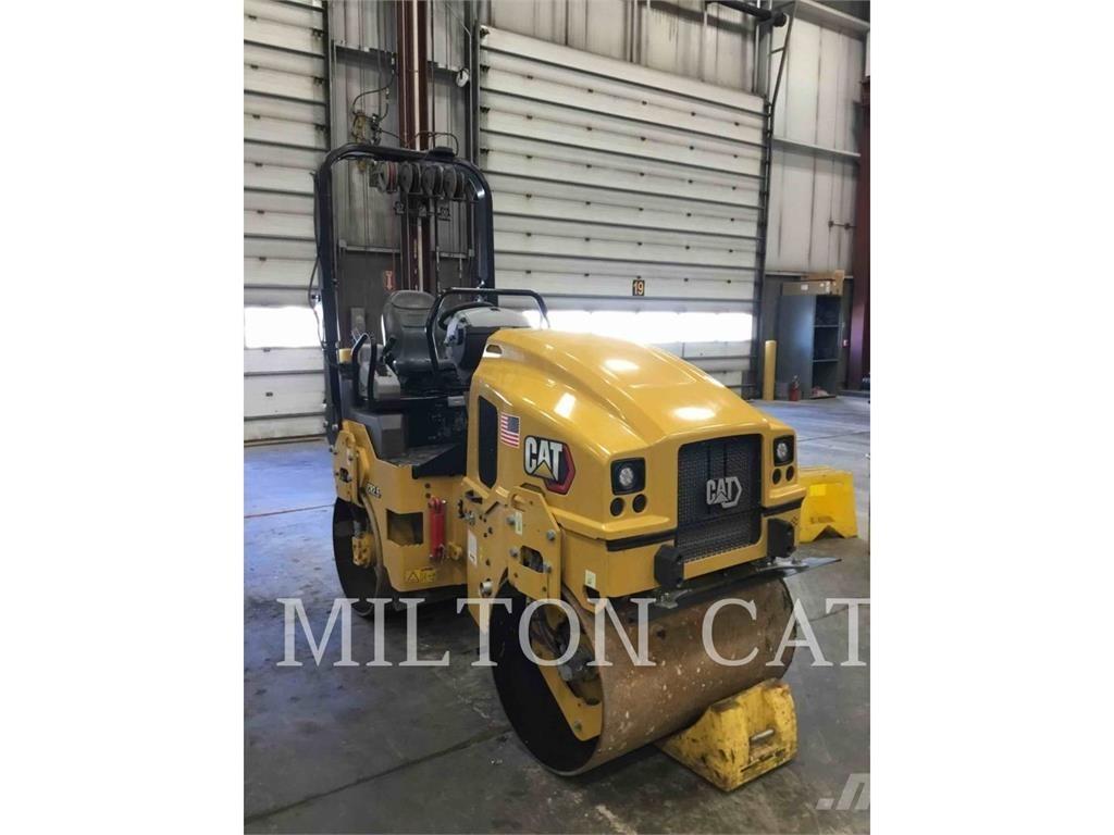 CAT CB2.5 Compactoare sol