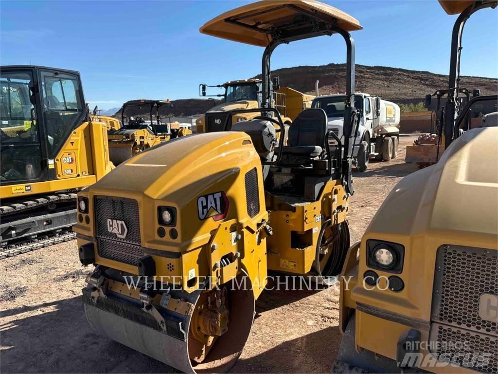 CAT CB2.5 Cilindri compactori dubli