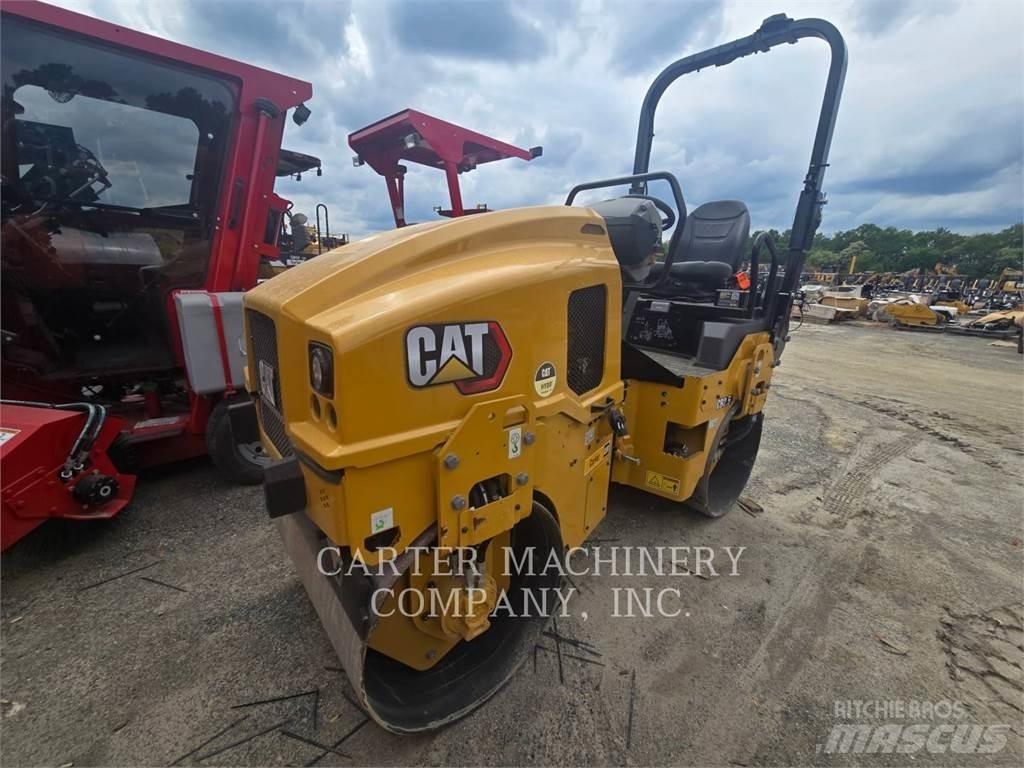 CAT CB2.5 Compactoare sol