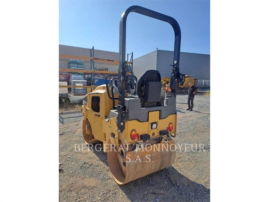 CAT CB2.5 Compactoare sol