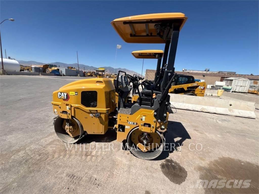 CAT CB2.5 Cilindri compactori dubli