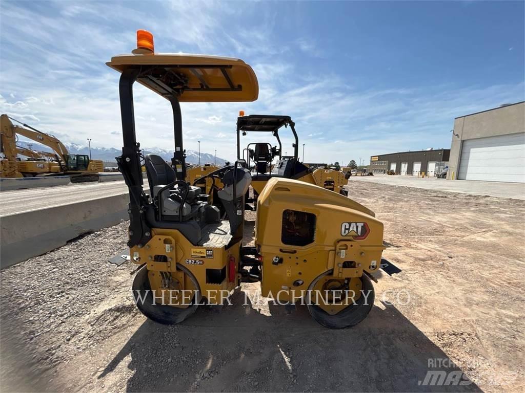 CAT CB2.5 GC Cilindri compactori dubli