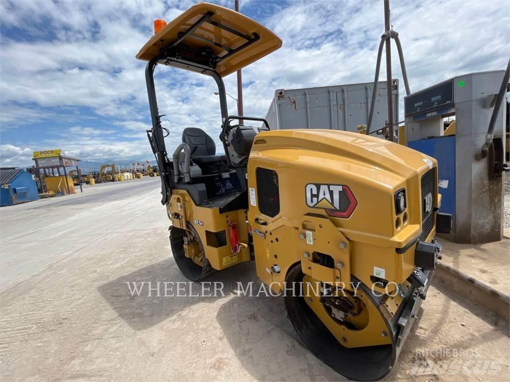 CAT CB2.5 GC Cilindri compactori dubli