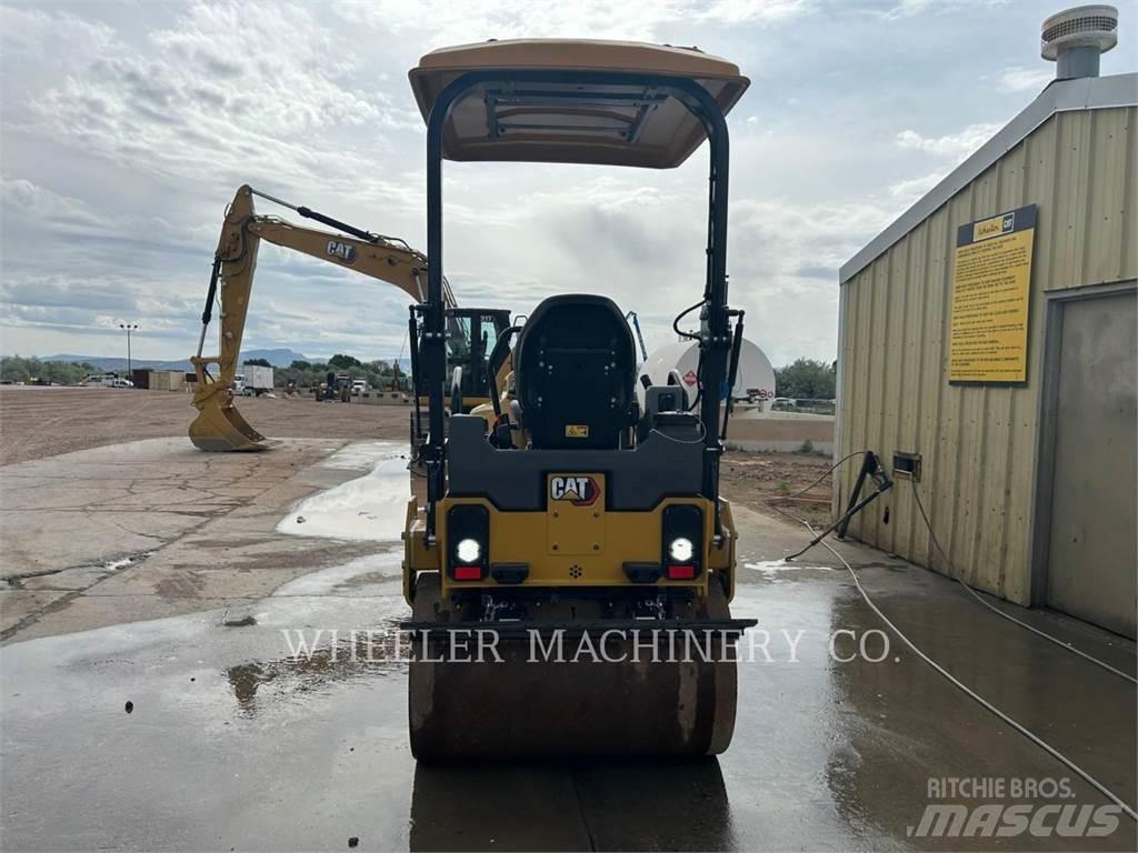 CAT CB2.7 Cilindri compactori dubli
