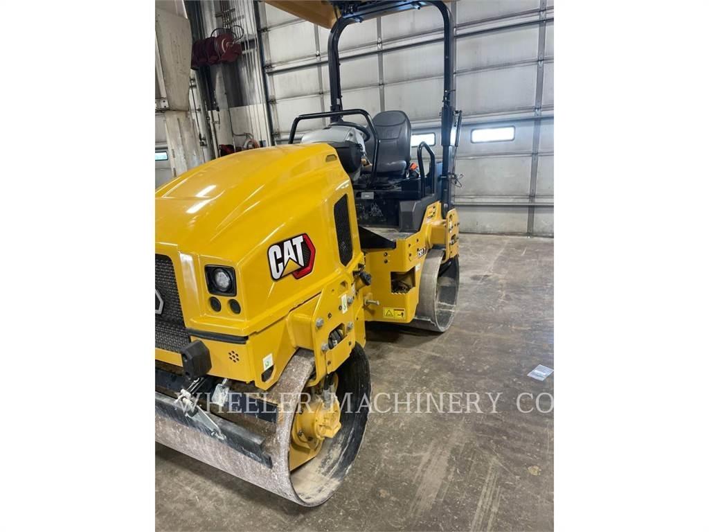 CAT CB2.7 Cilindri compactori dubli