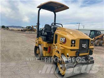 CAT CB2.7 Cilindri compactori dubli