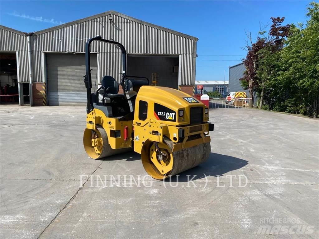 CAT CB2.7 Compactoare sol